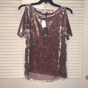 Cable & Gauge Suede Cold Shoulder Top Size XL